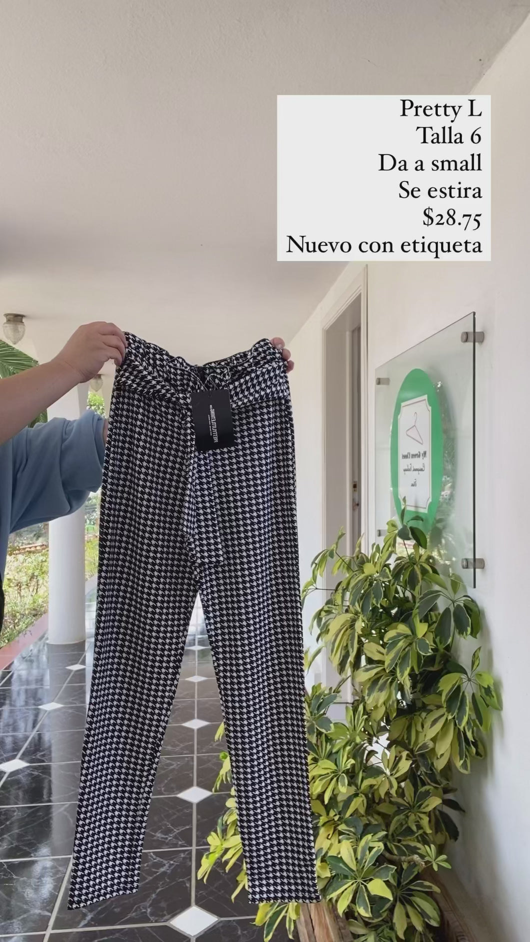 Pantalon Small nuevo con etiqueta